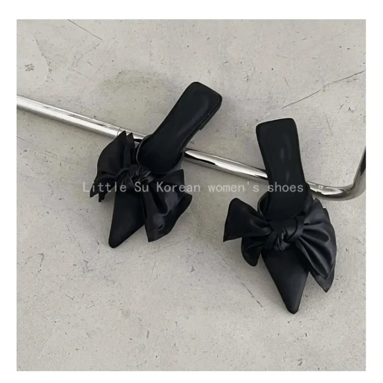 Oversize Bowtie Mule Shoes Women Fashion Pointed Toe Stripe Wave Slip-on Sandals Ladies Luxury Satin Silk Outdoor Flat Slippers