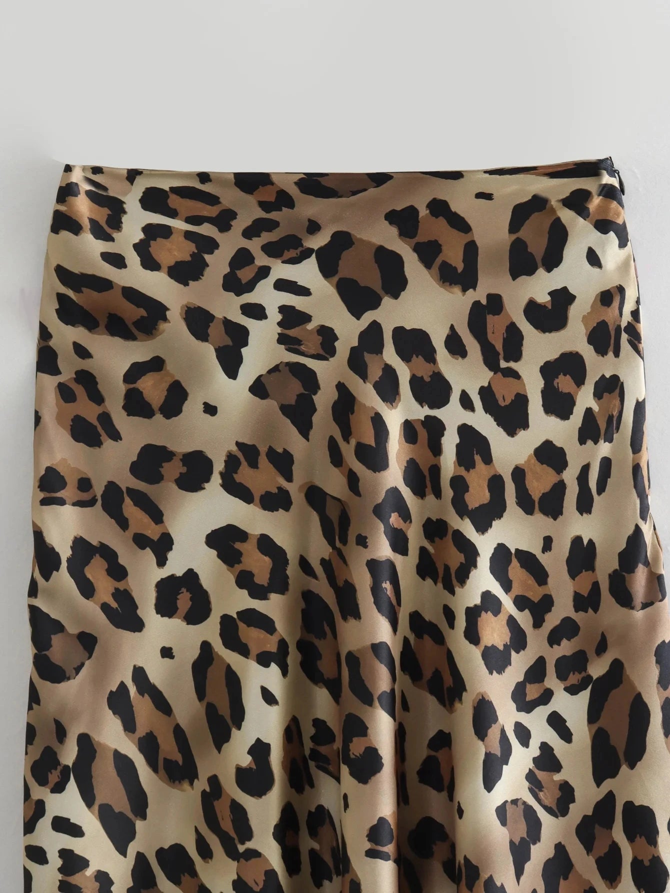 TRAFZA 2024 Women Fashion Leopard Print Skirt Vintage High Waist Midi Skirts Elegant Women Summer Casual Streetwear Skirt