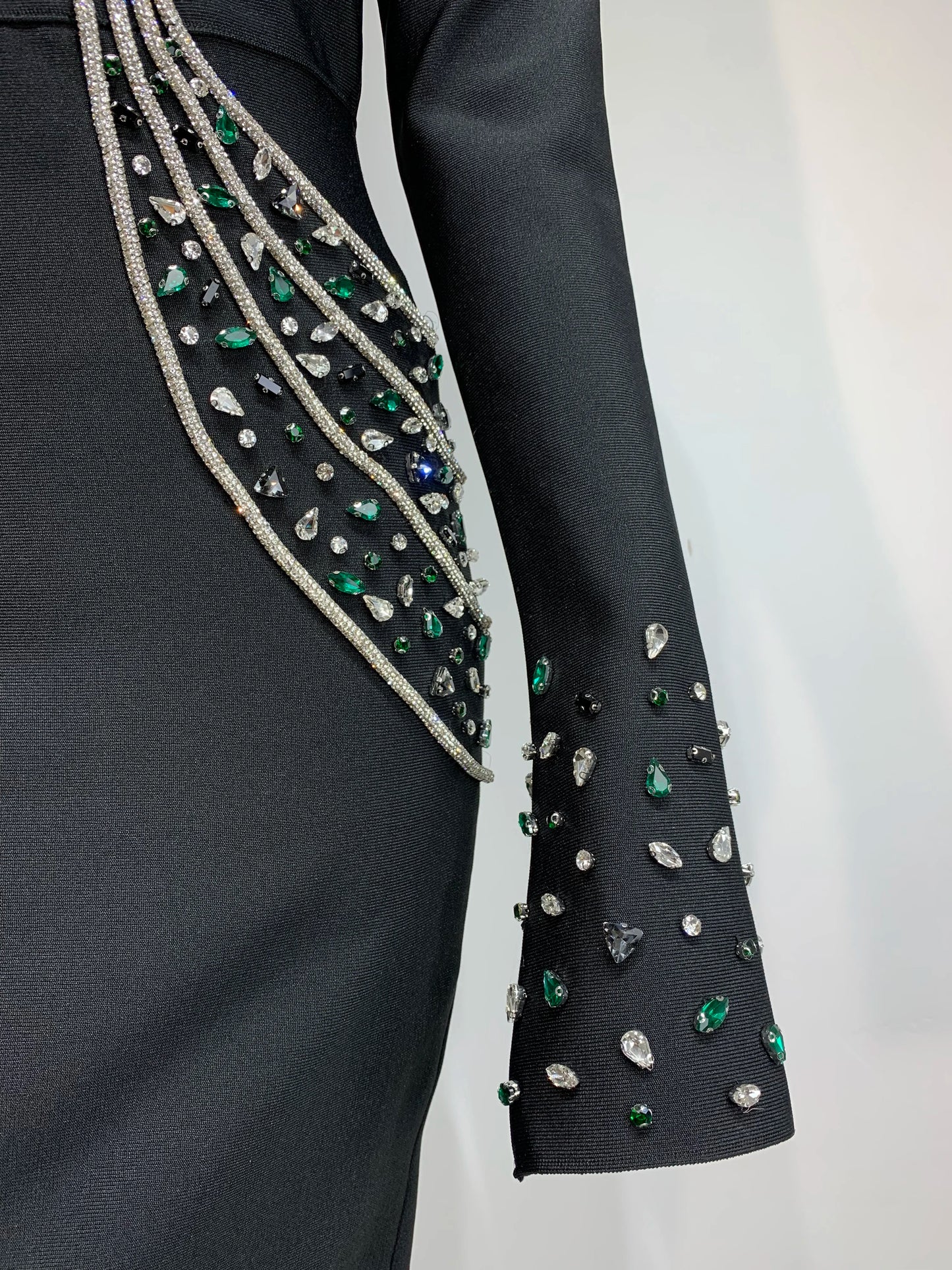 Women Celebrity Sexy Beading Crystal Diamonds Black White Maxi Long Bodycon Bandage Dress 2024 Elegant Evening Club Party Dress