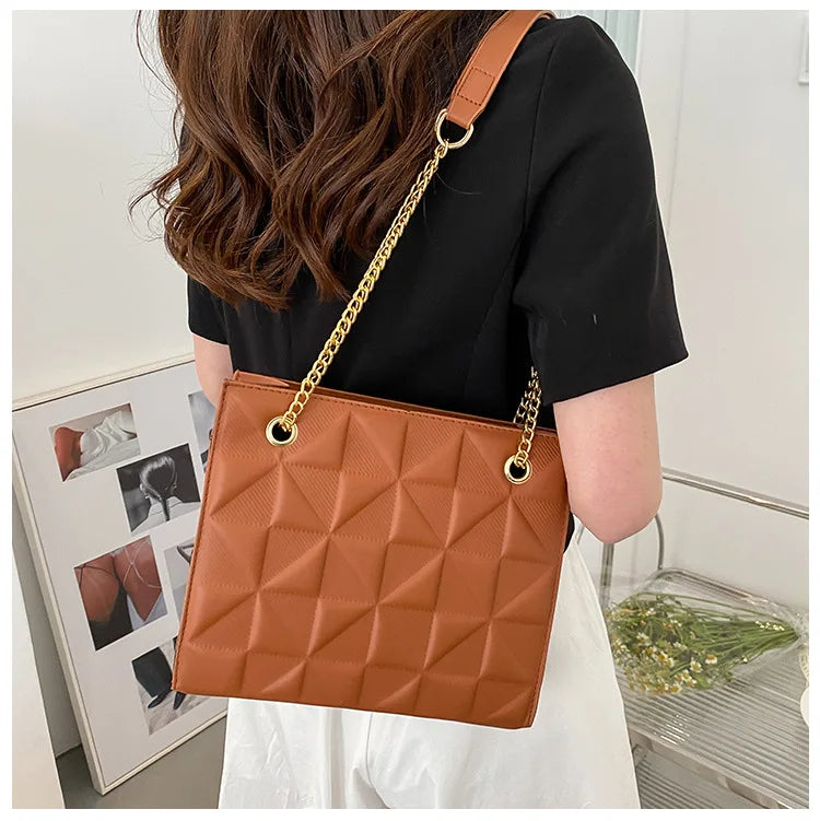 Ladies Fashion Large Capacity Chain Bag Retro Square Tote Bag Diamond Texture Shoulder Crossbody Daily Hundred Underarm Handbag