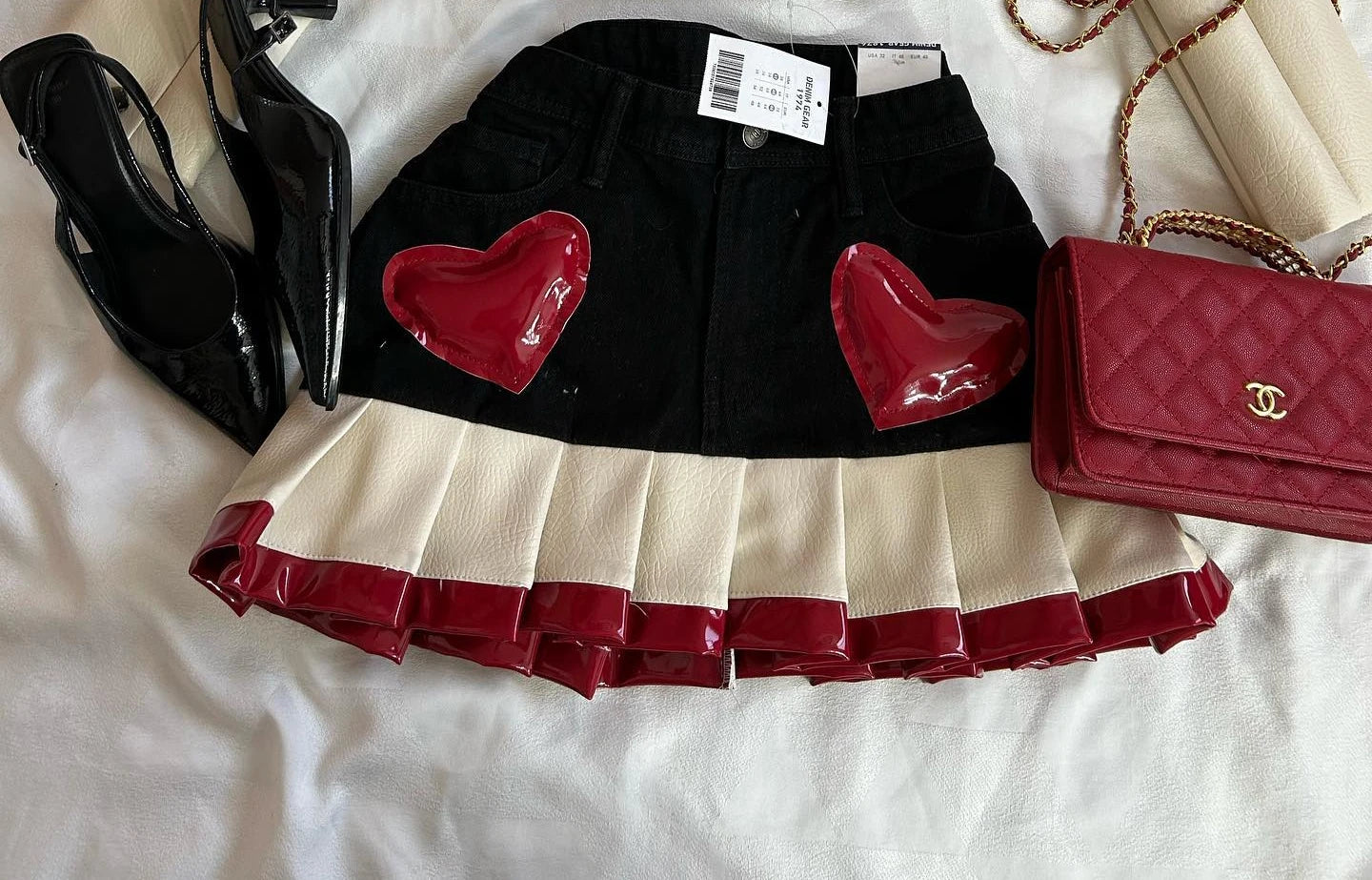 Y2K Womens Street Clothing Heart shaped Leather Clothing Two Punk Jacket Cut Denim Patchwork Retro Pleated Mini Skirt Jacket Set