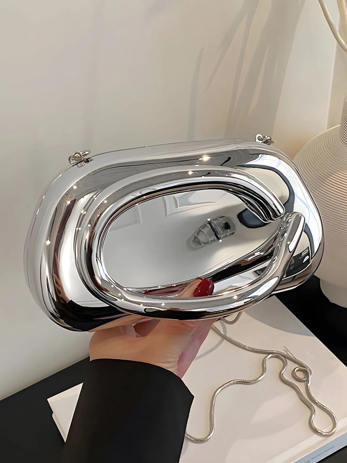 Fashion Elegant Metal Closure Box Shaped Crossbody Bags Women Evening Bags Wedding Mini Ladies Wallet Party Cute Purse ClutchBag