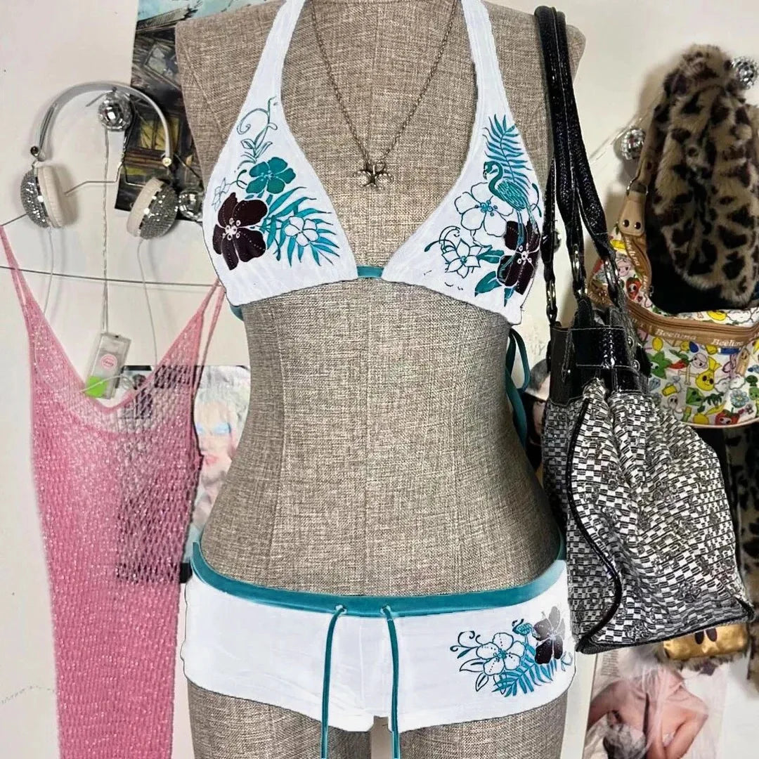 Spring and Summer Fashion Trend: Y2K Sexy Bikini - Ins European and American Niche Design, Figure-Hugging Swimsuit Set