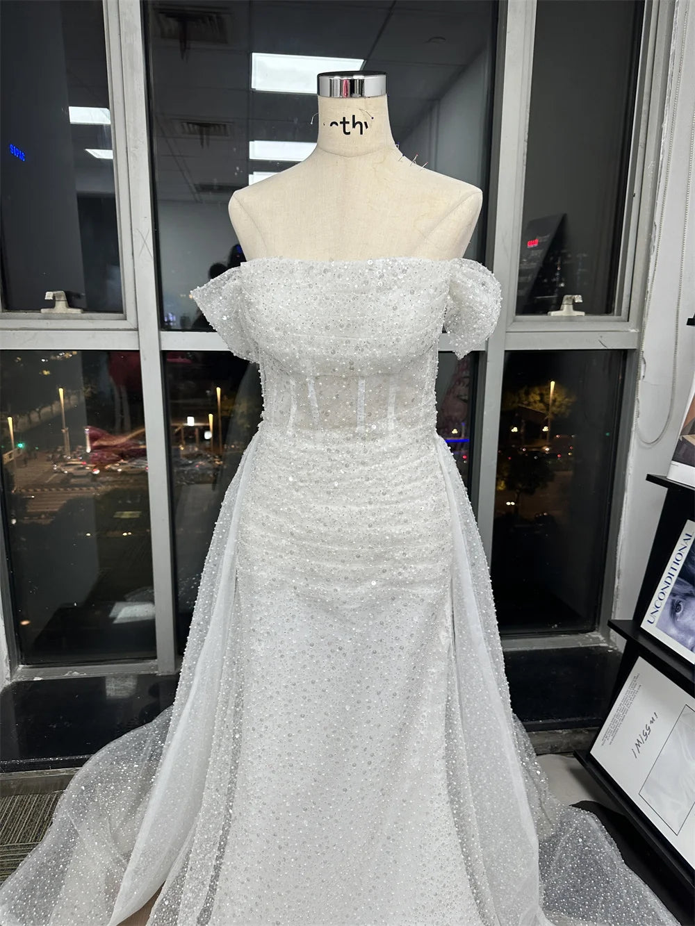 Bella White Glitter Prom Dresses Shiny Sequins Mermaid Wedding Dress Customized Long Train Off Shoulder Vestidos De Fiesta 2024