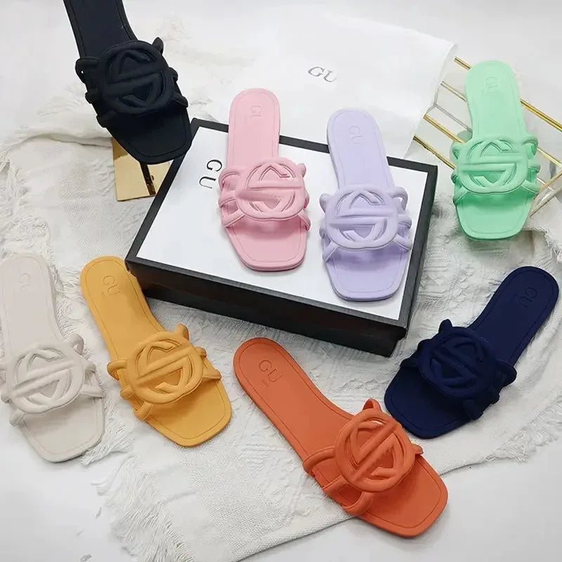 2025 Summer New Women's Slippers Fashion Versatile Holiday Outing One Word Flat Slippers
