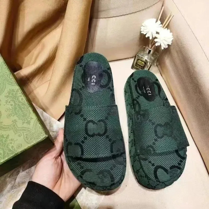 2025 Summer Thick Sole Women's Slippers Fashion Wear Red Cake Style Increase Wom Shoes New Color Trendy Footwear