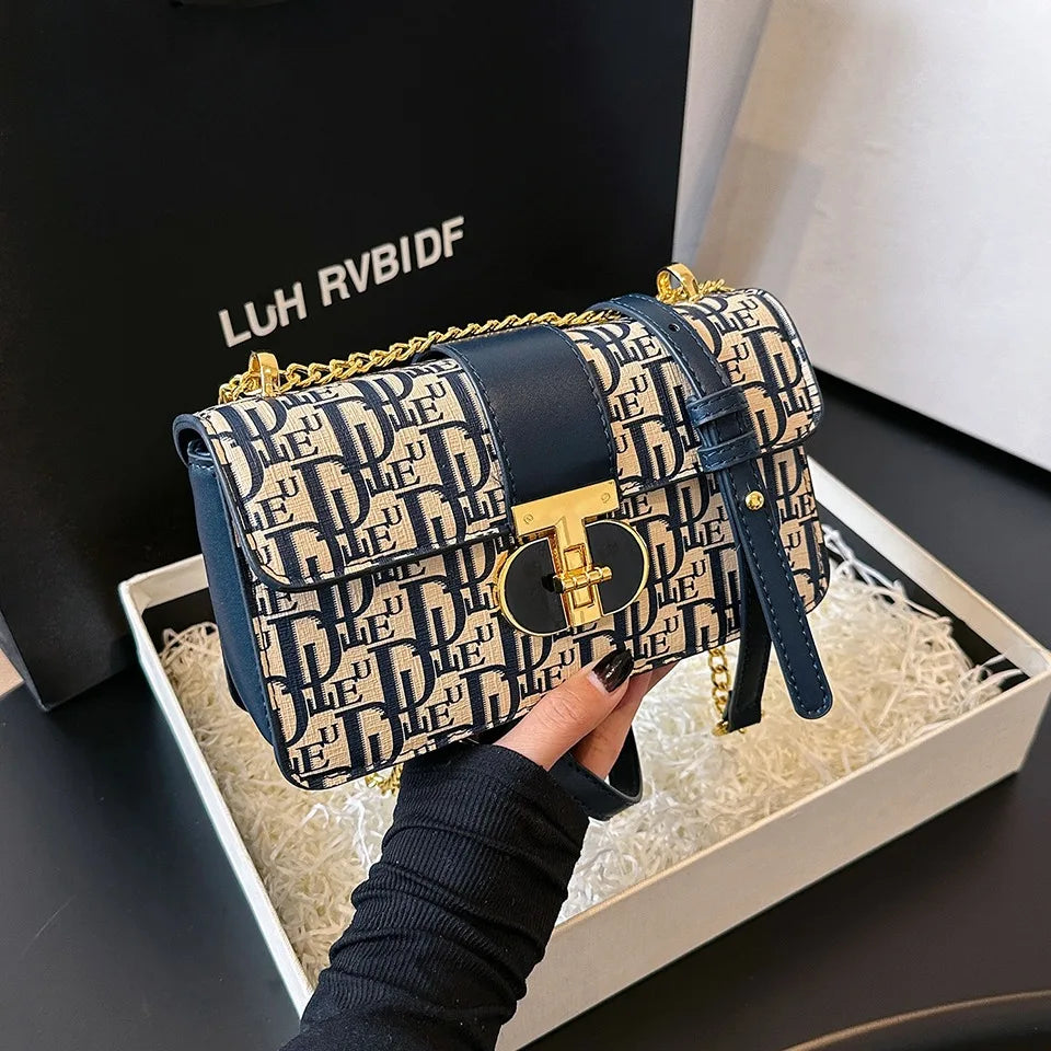 Letter Print Lock Luxury handbags Women Shoulder Bags Designer Crossbody Purses Handbag Chain Strap Clutch Bag 2025 New Small