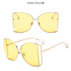 Fashion Model Ocean Yellow Square Sunglasses Women Luxury Brand Oversized Shades Pearl Chic Sun Glasses For Female Men Oculos