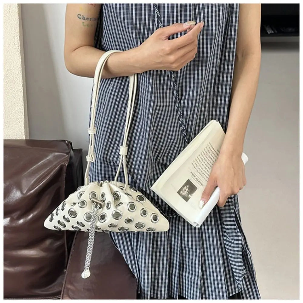 Portable Metal Stud Rivet Shoulder Bag Spicy Girl Chain Y2k Underarm Bag Punk Style Handbag Drawstring Crossbody Bag Daily