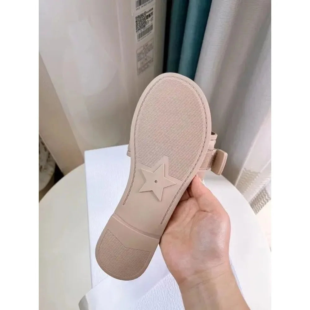 High quality explosive letter nylon buckle fashionable internet red flat bottom flip flops casual anti slip women's slippers Kor