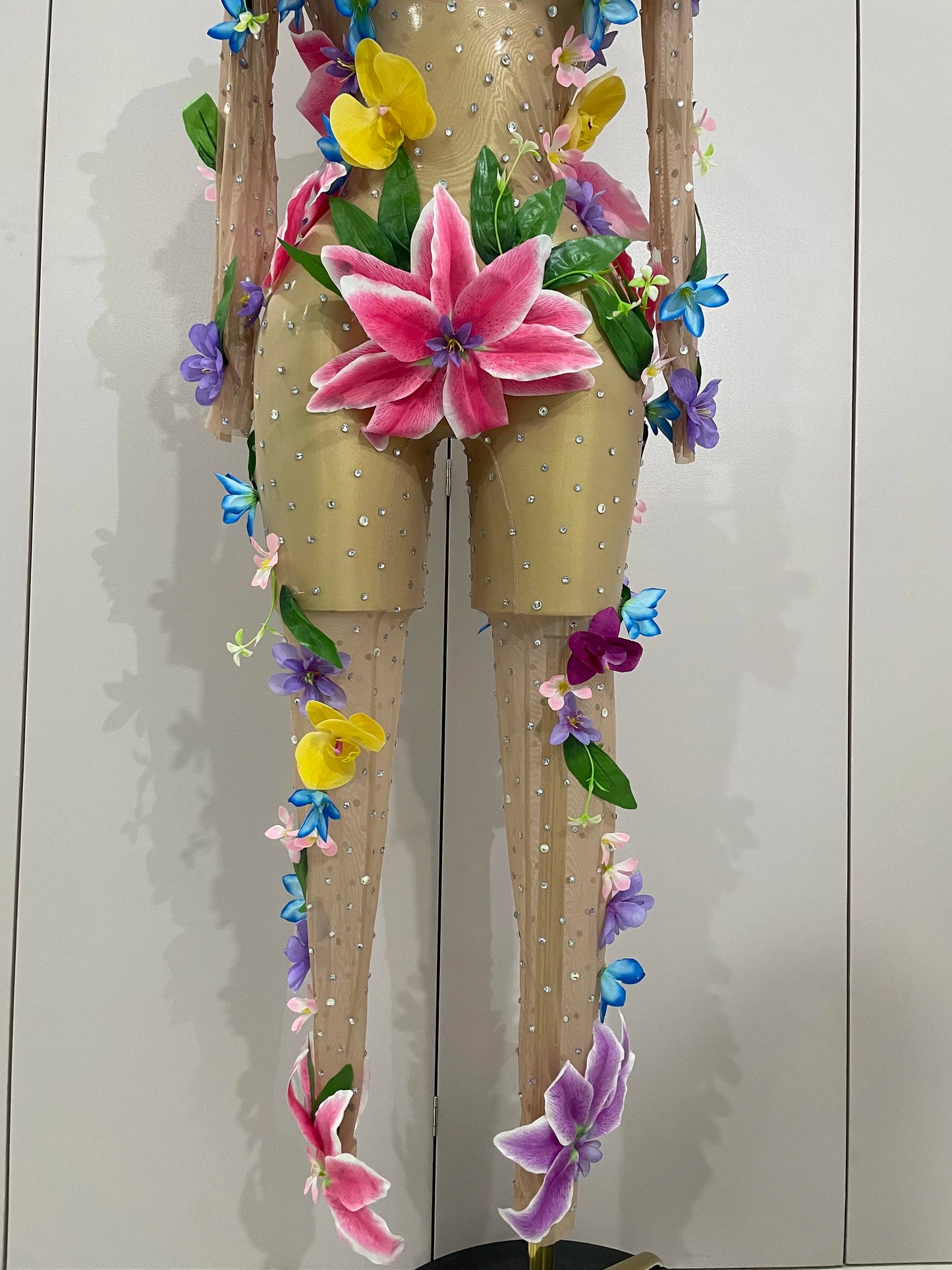 2025Sparkly Rhinestones 3D Flower Nude Mesh Transparent Jumpsut Women Evening Party Birthday Nightclub Performance Stage Costume