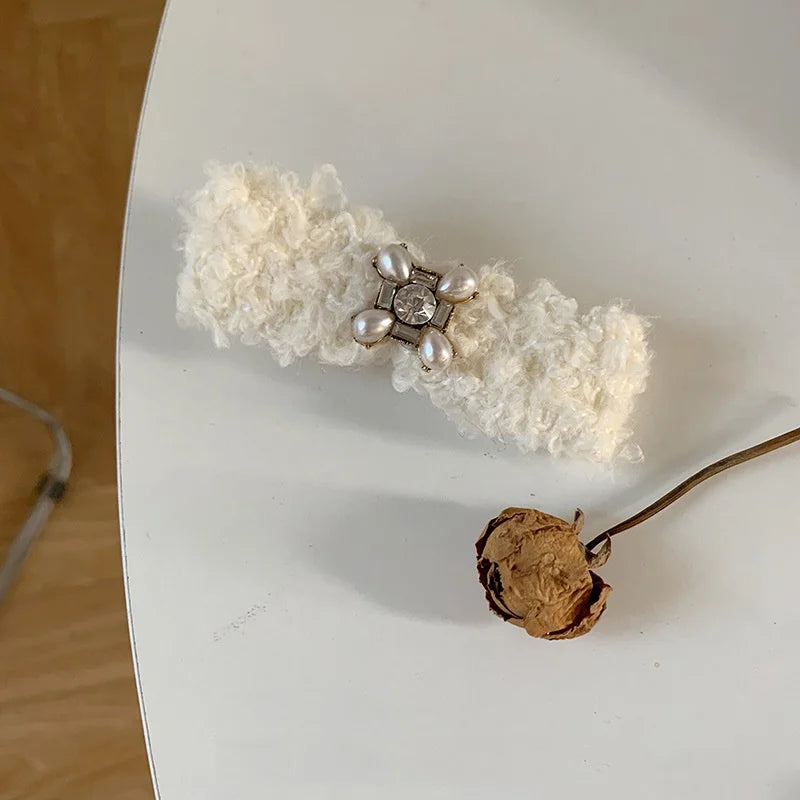 Luxury Jewelry Camellia Pearl Women Hair Clips Hair accessories for women