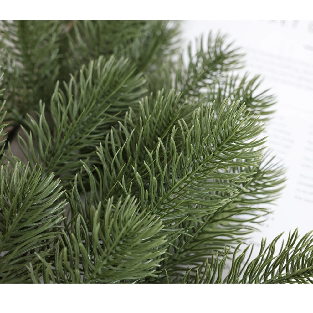Artificial Pine Needles Branches Christmas Fake Snowy Pine Picks Twigs Winter Sprays Greenery Stems for Xmas Tree Garlands Decor