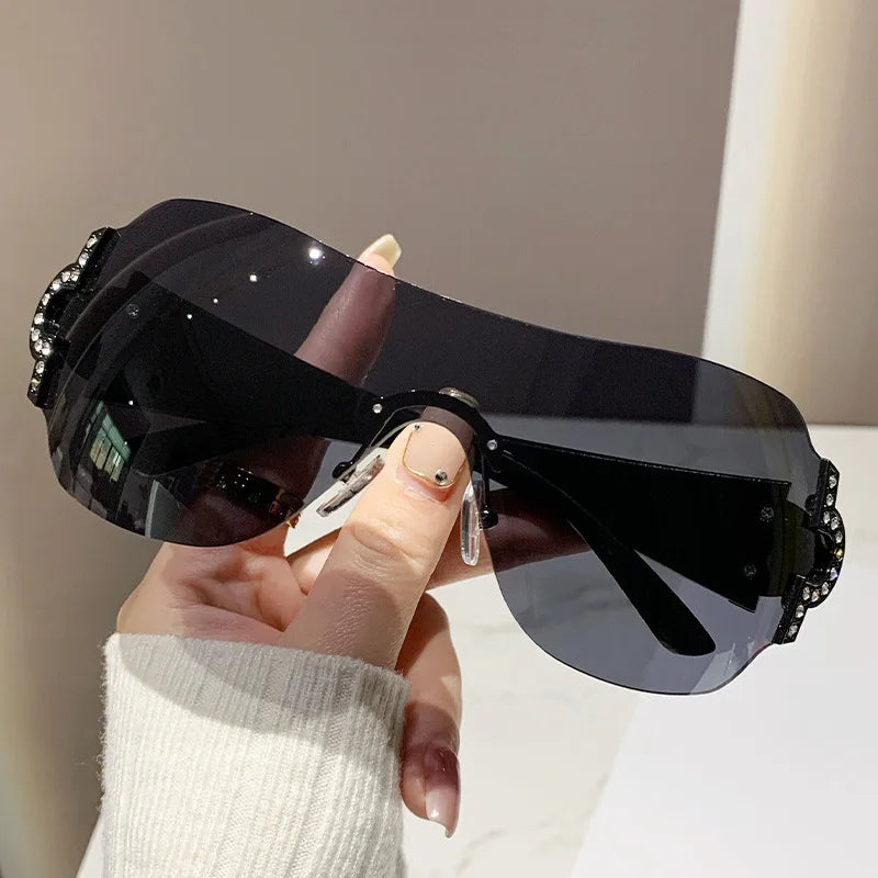 New Women Fashion Y2k Sunglasses Women's Vintage Integrated Surround Sun Glasses Lady UV Protective Eyewear UV400 Oculos De Sol