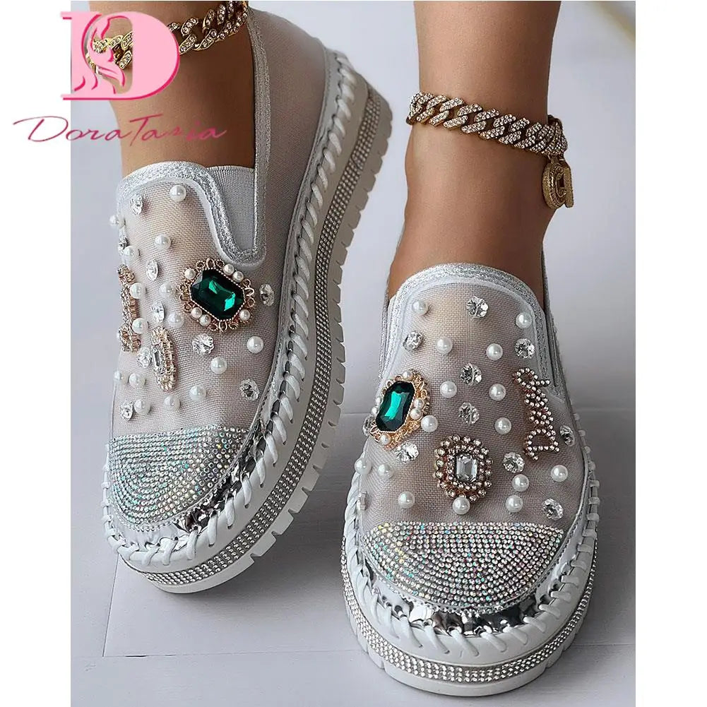 Big Size 43 Brand New Ladies Platform Loafers Fashion Rhinestonen Pearl Solid women's Sneakers Casual Spring Autumn Women Shoes