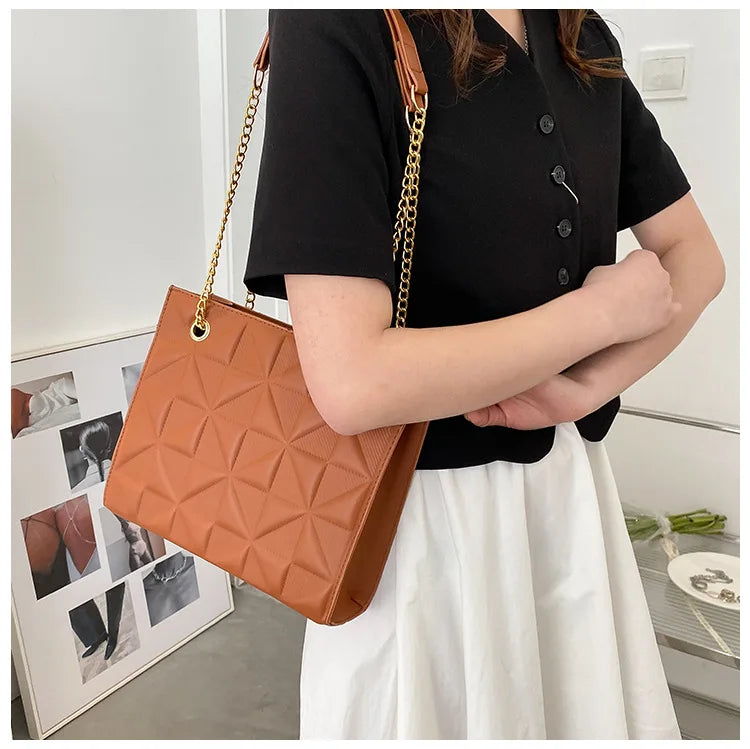 Ladies Fashion Large Capacity Chain Bag Retro Square Tote Bag Diamond Texture Shoulder Crossbody Daily Hundred Underarm Handbag