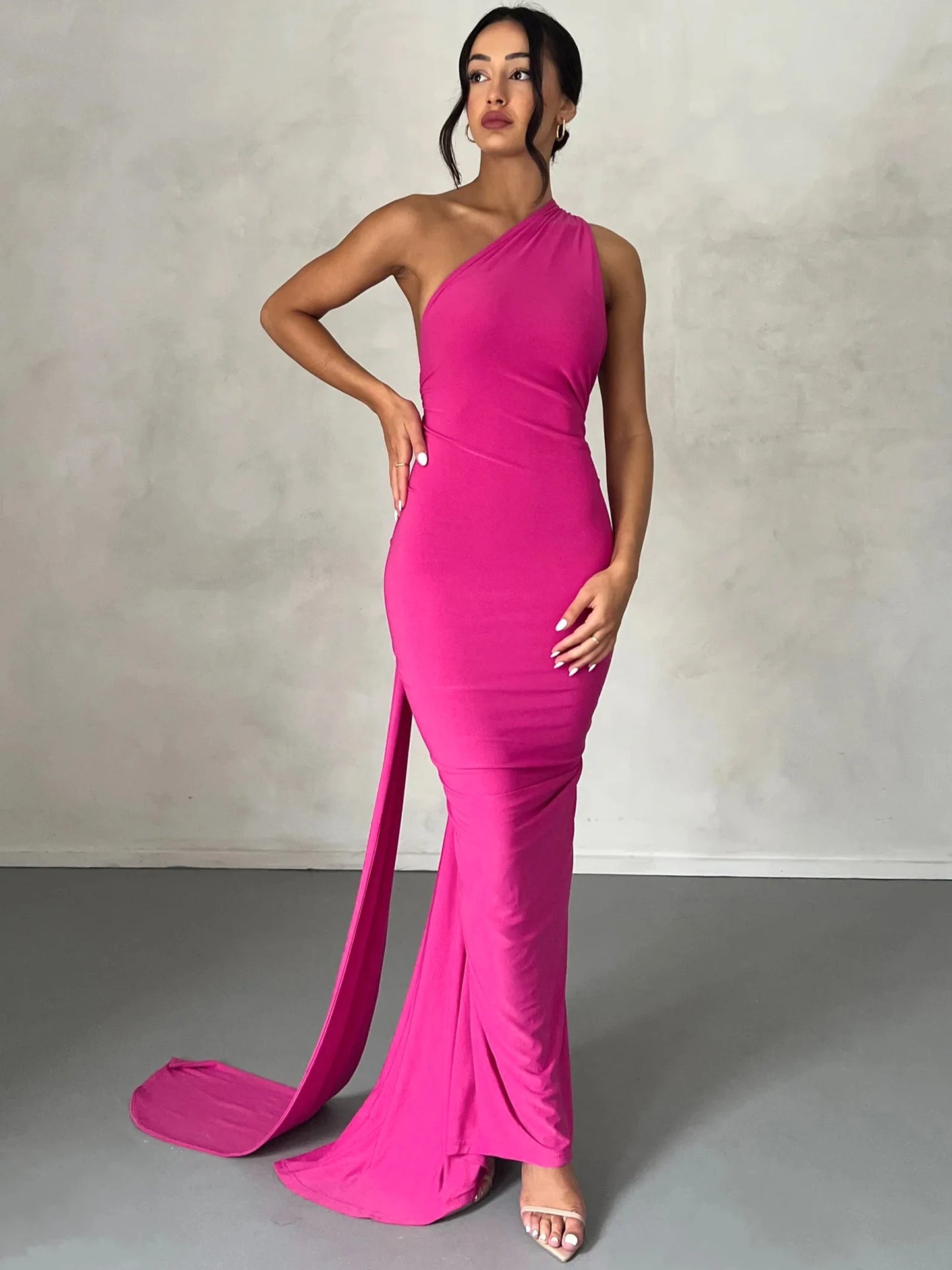 Hugcitar One Shoulder Backless Adjustable Scarf Loop Ruched Sexy Maxi Dress Women Elegant Y2K Streetwear Festival Outfit