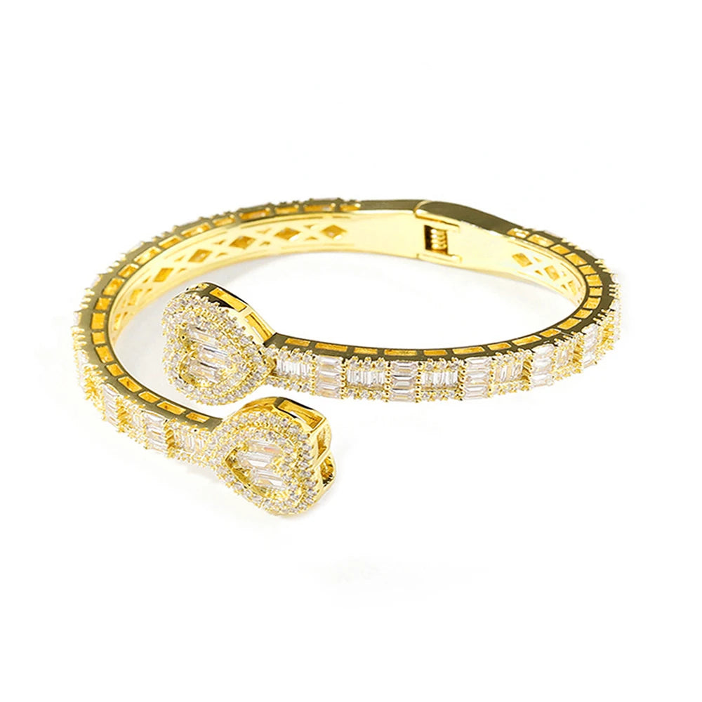 New Iced Out Bling Butterfly Heart Bracelet Silver Color CZ  Zircon Oval Charm Opened Bangle For Men Women Hiphop Luxury Jewelry