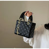 Quilted Pattern Solid Color Pu Handbag With Pendant Decoration, Versatile Noble Women's Crossbody Bag, Fashionable Handbag