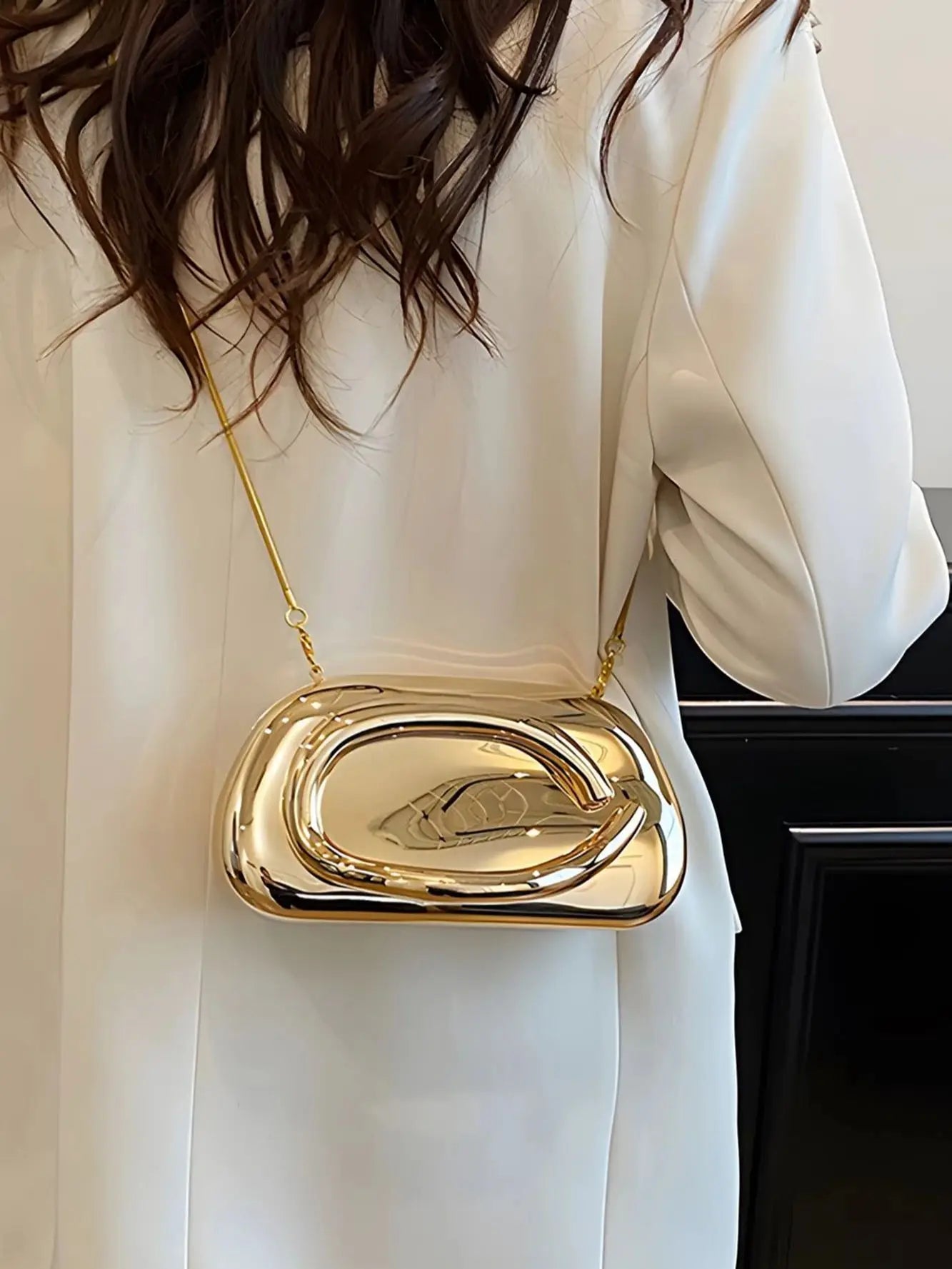Fashion Elegant Metal Closure Box Shaped Crossbody Bags Women Evening Bags Wedding Mini Ladies Wallet Party Cute Purse ClutchBag