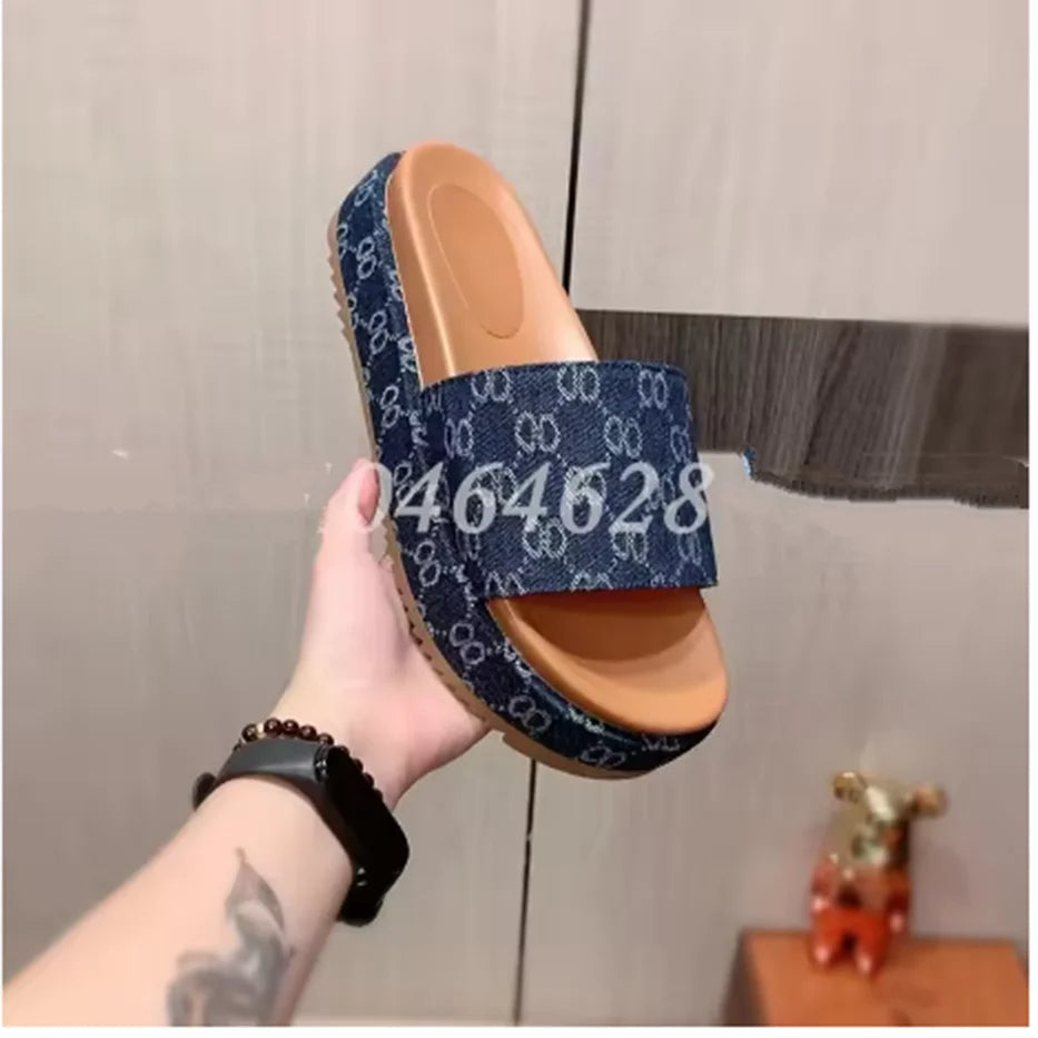 New Fashion Summer Women Thick Sole Flat Slipper Casual Women Sandals Flip Flops Anti-Slip Slippers Beach Shoes