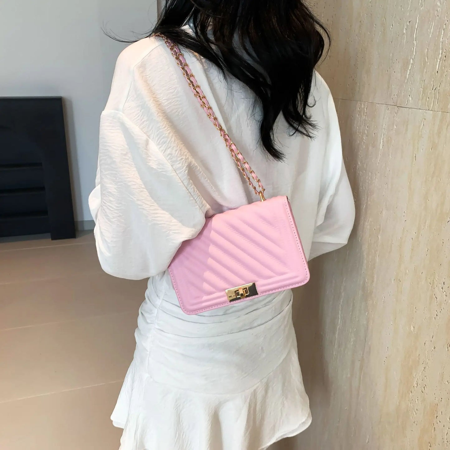 Fashionable Mini Quilted Embossed Chain Shoulder Bag Simple And Versatile Diagonal Crossbody Bag For Women Square Handbag