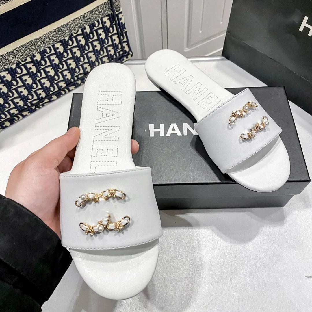 High quality 2025 spring new high-end leather flat slippers with versatile and casual design, high-end temperament, elegant and