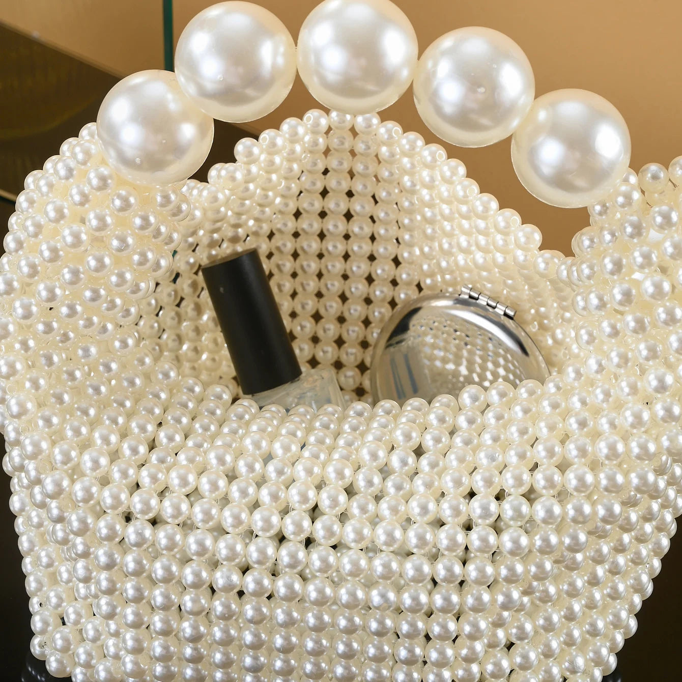 European and American style new beaded handbag Summer women's pearl bag hand woven wrist bag Fashion temperament handbag