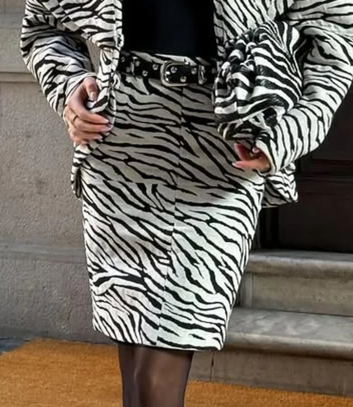 Sexy Deep V-neck Woolen Jackets Women's Hollow Up Waist Split Flare Long Sleeves Metal Buckle Coat High Street Fashion Jacket