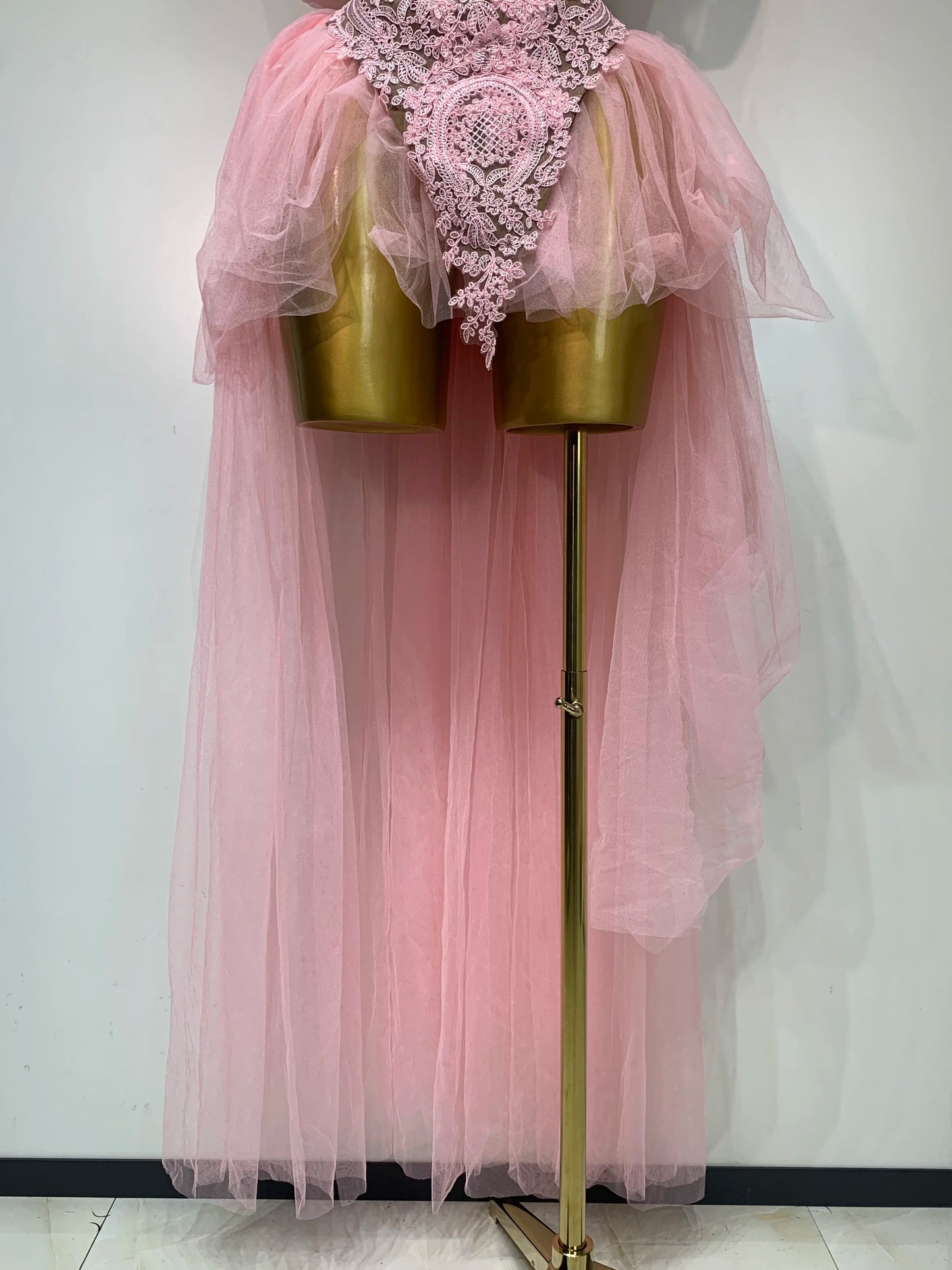 Women Sexy Strapless Pink Mesh Two Pieces Set Prom Gown Celebrate Birthday Nightclub Party Singer Stage Performance Costume
