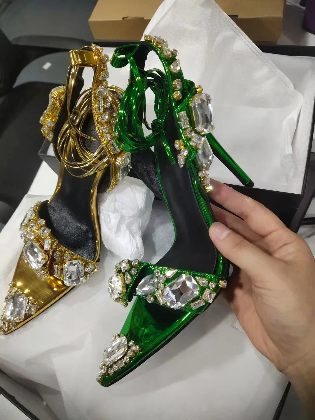 2024 Luxury Rhinestone Pointed Sandals Prom Super High Heel Sandals Slim Heel Dress Show Sandals Oversized 34-43 Women's Shoes