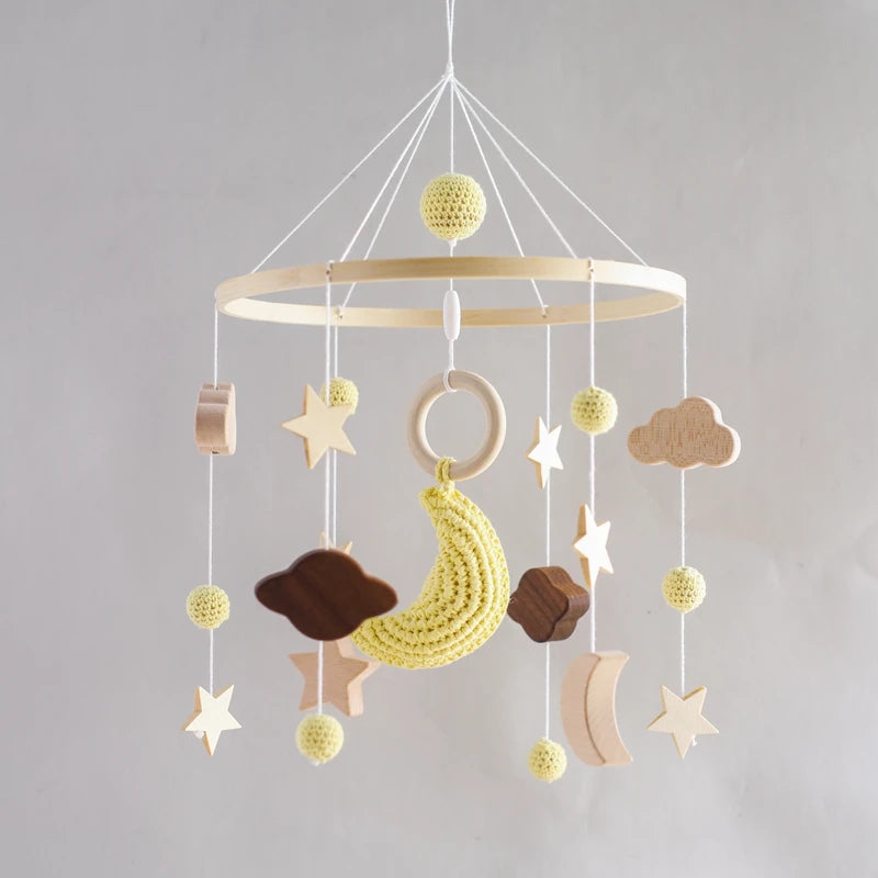 Crib Mobile Bed Bell Wooden Baby Rattles Soft Felt Cartoon Animal Bed Bell Newborn Music Box Hanging Toy Crib Bracket Baby Gifts