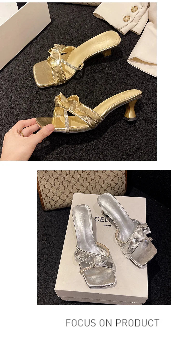 2024 Summer New Velcro Casual Roman Beach Sandals Plus Size 36-43 Thick Soled Outer Wear Sandals