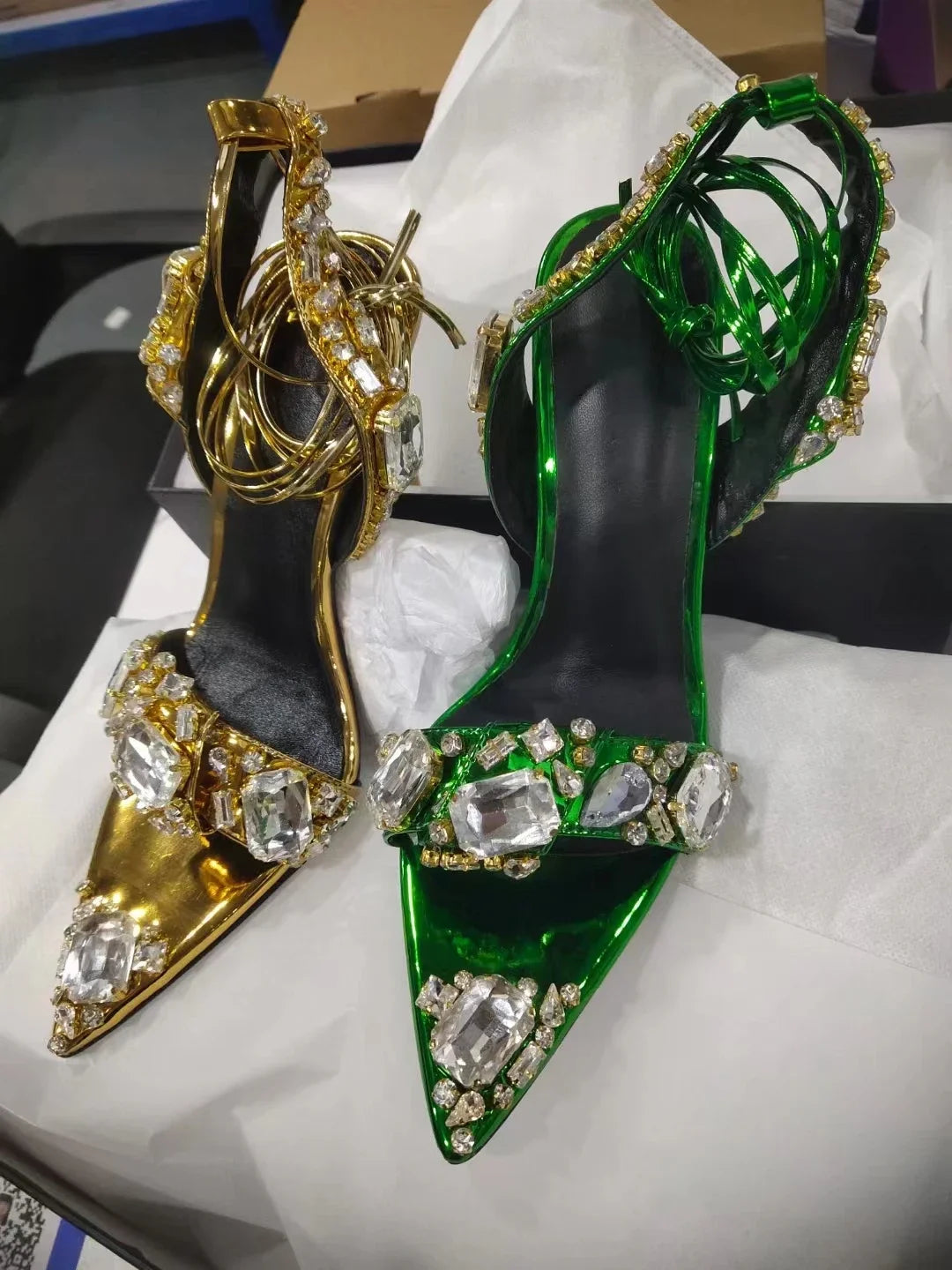 2024 Luxury Rhinestone Pointed Sandals Prom Super High Heel Sandals Slim Heel Dress Show Sandals Oversized 34-43 Women's Shoes