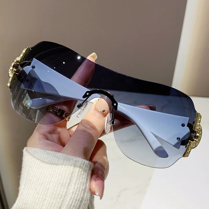New Women Fashion Y2k Sunglasses Women's Vintage Integrated Surround Sun Glasses Lady UV Protective Eyewear UV400 Oculos De Sol