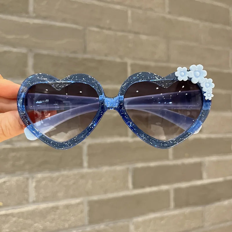 Girls Boys Love Heart Sunglasses Outdoor Sun Protection Children Lovely Flower Vintage Sun Glasses Classic Kids Eyewear UV400