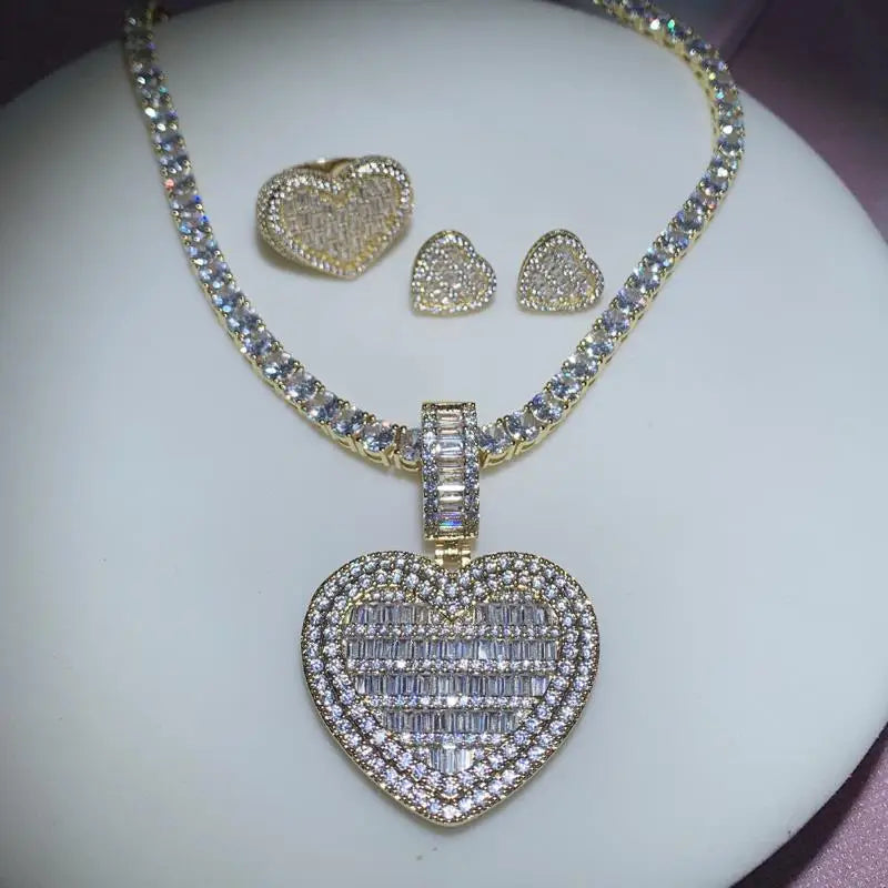 In Stock Iced Out Bling Women Jewelry 5A White Cubic Zirconia Heart Shaped Pendant Necklace With Tennis Box Chain