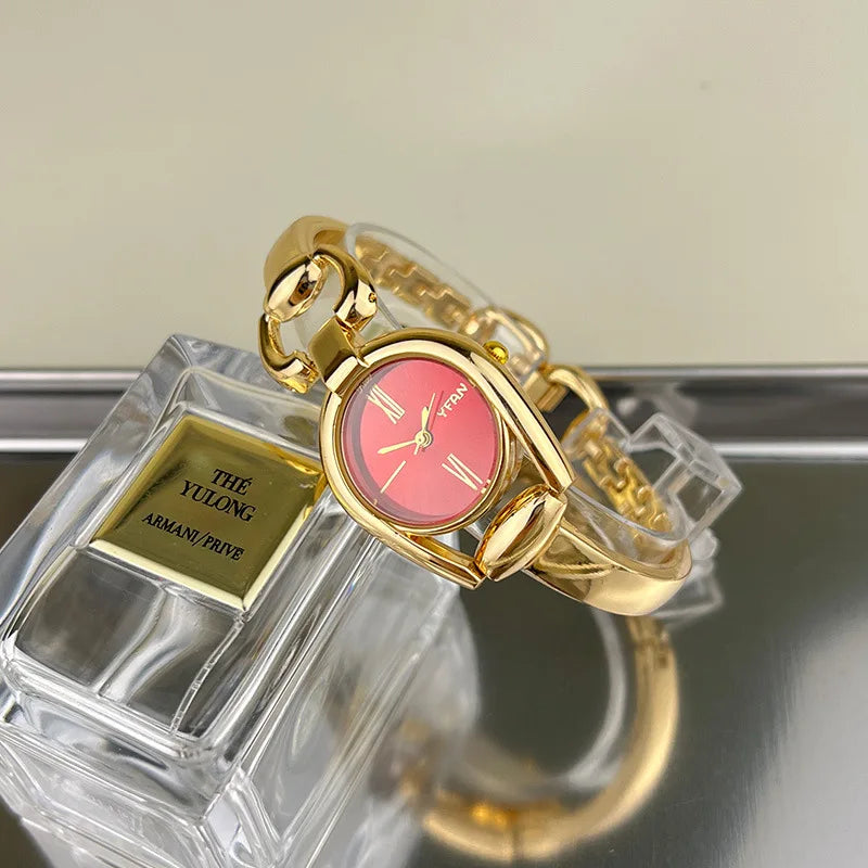 Minimalist Niche Women's Quartz Wrist Watches Stainless Steel Strap Small Dial Fashionable Exquisite Quartz Watch for Women