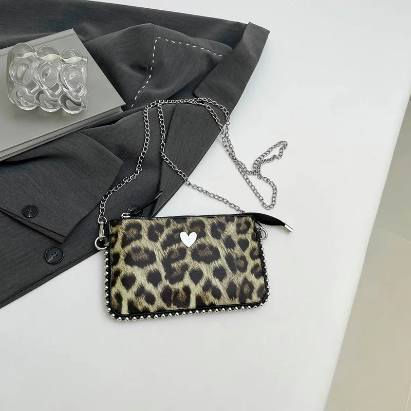 Solid color Design Crossbody Bags For Women Fashion Chain Mobile Phone Purses Fashion Shoulder Messenger Bag Sac A Main Female