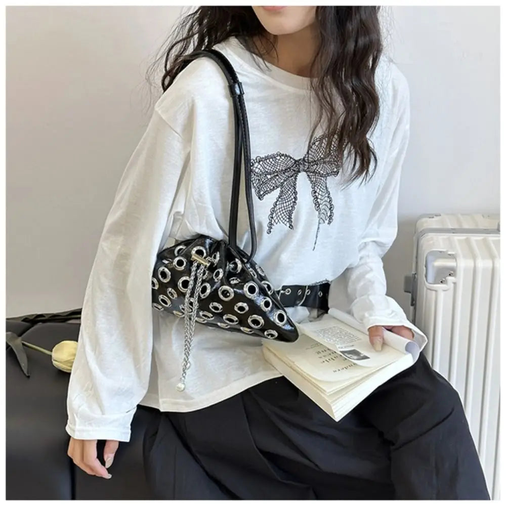 Portable Metal Stud Rivet Shoulder Bag Spicy Girl Chain Y2k Underarm Bag Punk Style Handbag Drawstring Crossbody Bag Daily