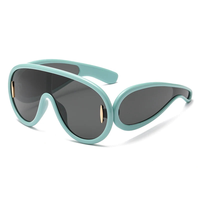 New Fashion Personality Hip Hop Cool Cyberpunk Sunglasses with Large Frame UV400 Anti UV Eyeglasses Oculos De Sol Feminino