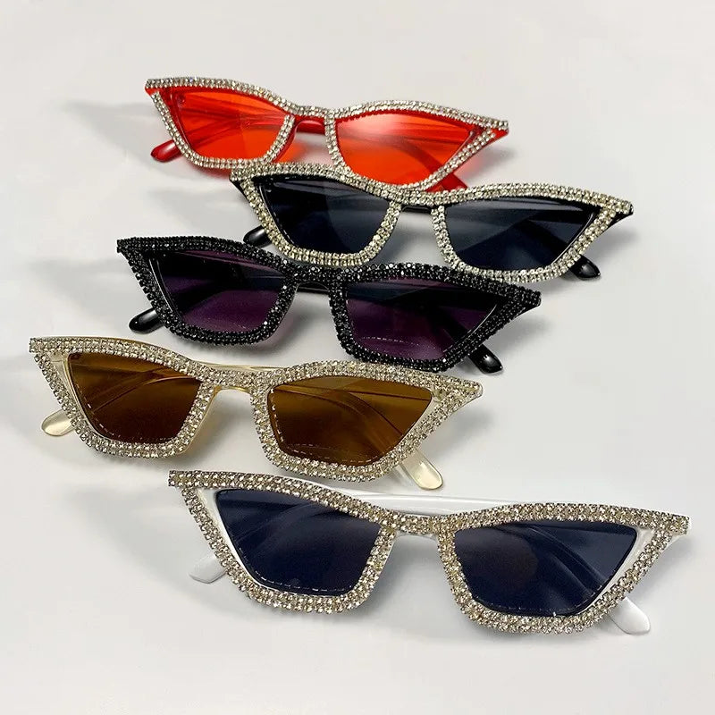 KLASSNUM Luxury Cat Eye Sunglasses Women Men Fashion Diamond Triangle Brand Designer Glitter Sun Glasses UV400 Shades Eyeglasses