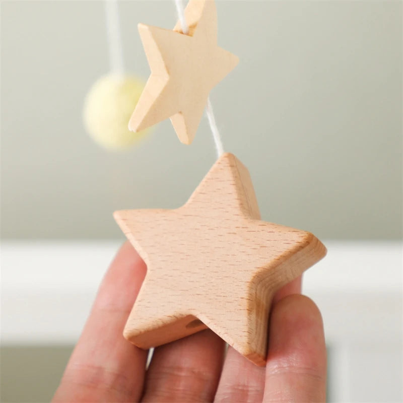 Crib Mobile Bed Bell Wooden Baby Rattles Soft Felt Cartoon Animal Bed Bell Newborn Music Box Hanging Toy Crib Bracket Baby Gifts