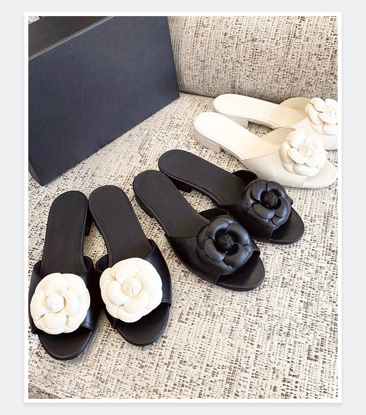 2025 Spring/Summer New Beach Vacation One Word Open Toed Flat Bottom Outerwear Camellia Slippers for Women