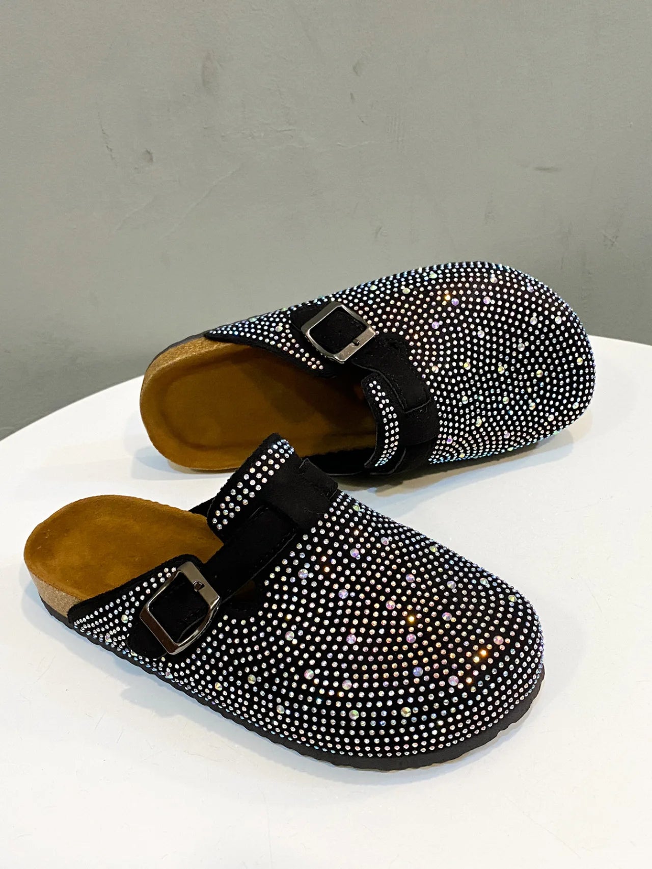 Crystal Chunky Outdoors Slippers Shoes Summer Clogs Woman House Slippers Pantofle Luxury Slides Med Beach Designer Flip Flops