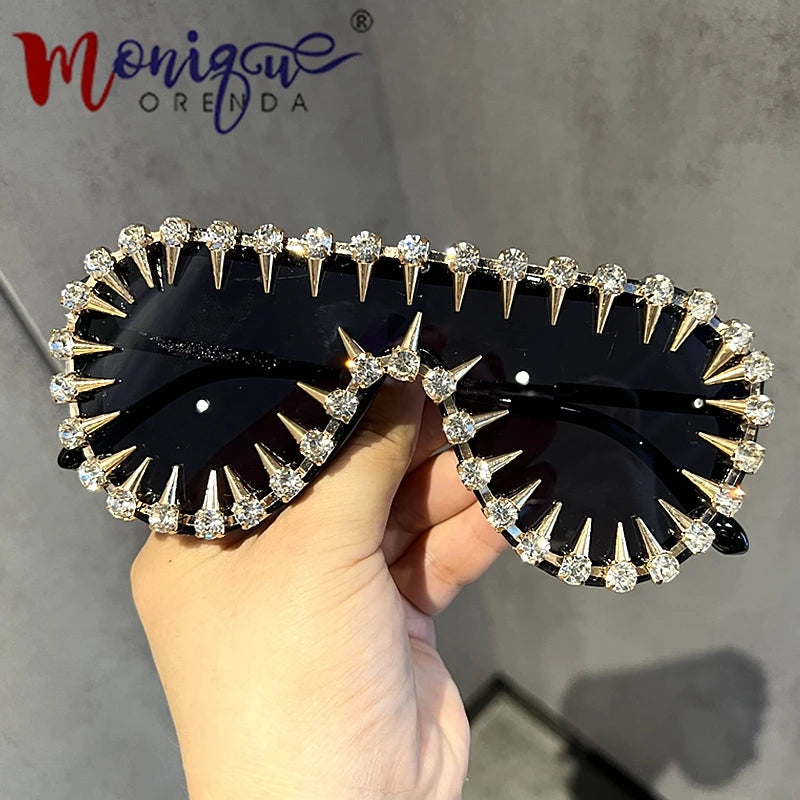 Sunglasses Women Luxury Brand Designer Punk Rhinestones One Piece Sun Glasses Men Hip Hop Shades Eyewear Oculos De Sol