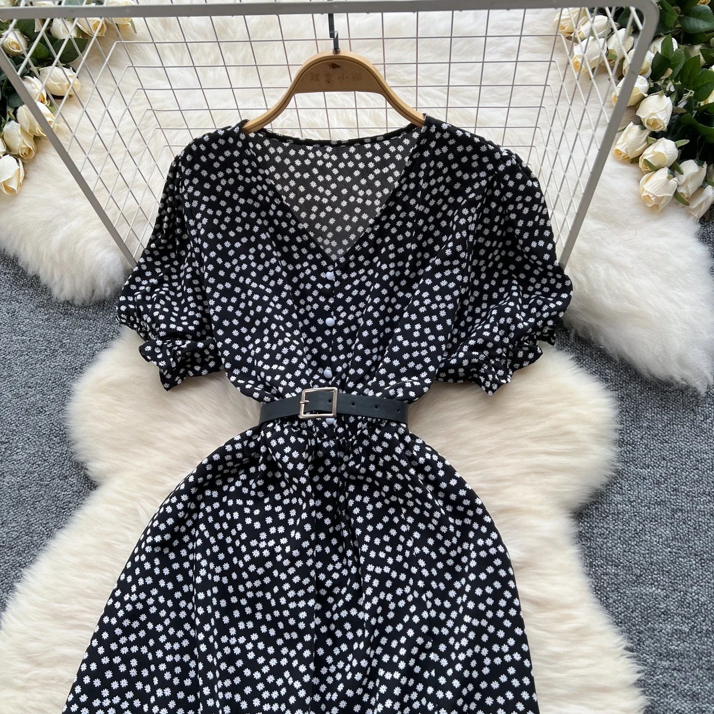 Summer Pleated Women Buttons Dresses Casual Beach Holiday Short Sleeve V Neck Woman Midi Dress Bohemian Mujer Vestidos