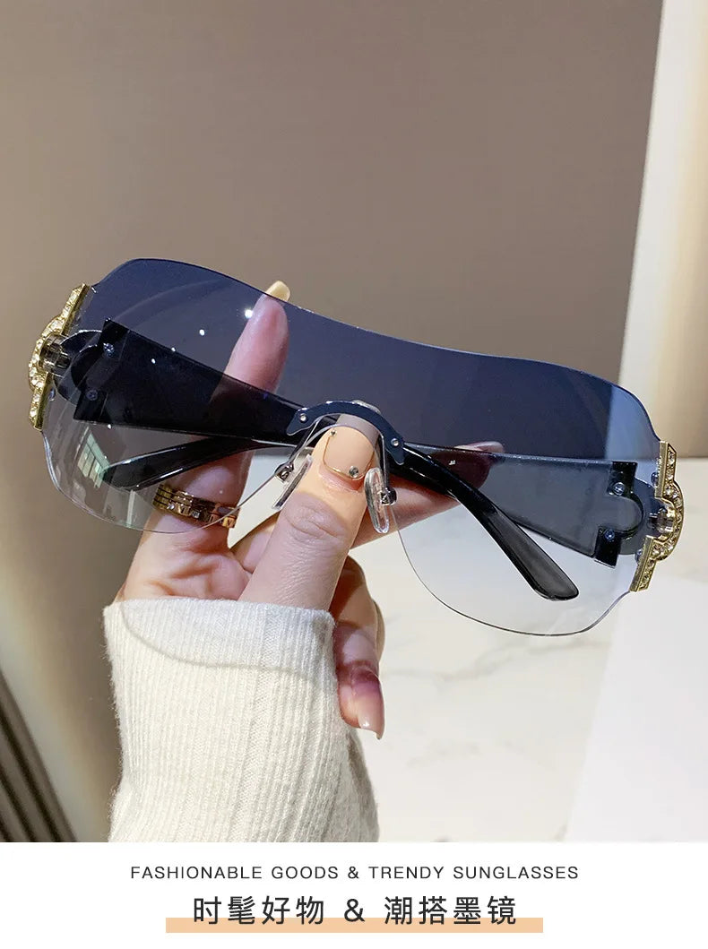 New Women Fashion Y2k Sunglasses Women's Vintage Integrated Surround Sun Glasses Lady UV Protective Eyewear UV400 Oculos De Sol