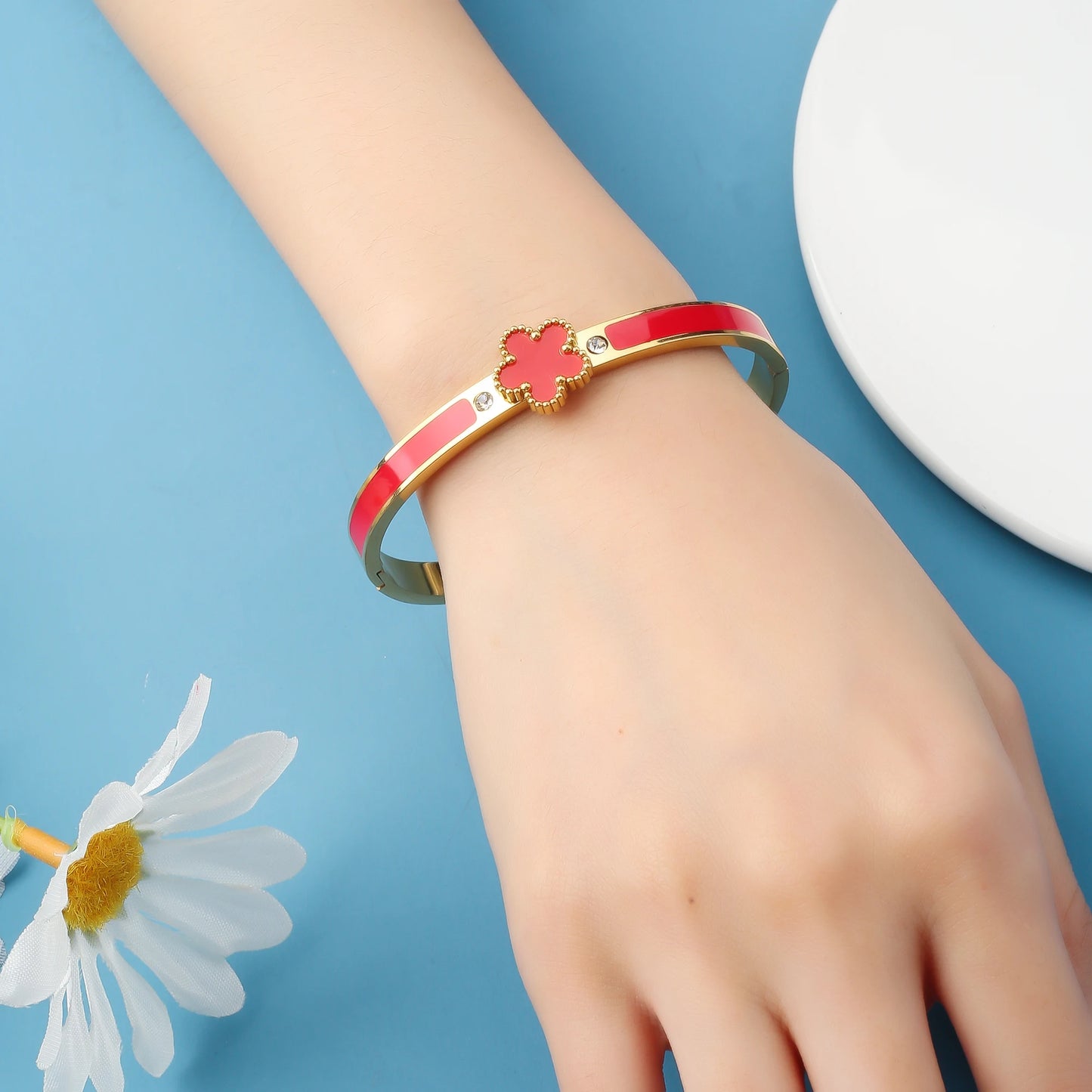 6 Colors Classic Luxury Stainless Steel Five Leaf Flower Open Bangle Simple for Woman Girl Party Trend Enamel Jewelry  Clover