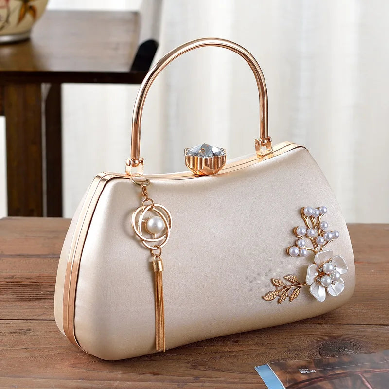 2025 New Women Handmade Flowers Clutch Handbags Wedding Evening Wallets Party Dinner Purse For Ladies 4 Colors